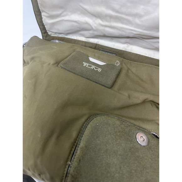 TUMI T-Tech Crossbody Messenger Large Laptop Carry Bag Olive Green - Picture 8 of 12